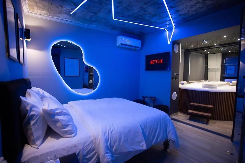 The Bubbles - Jacuzzi Rooms Tirana