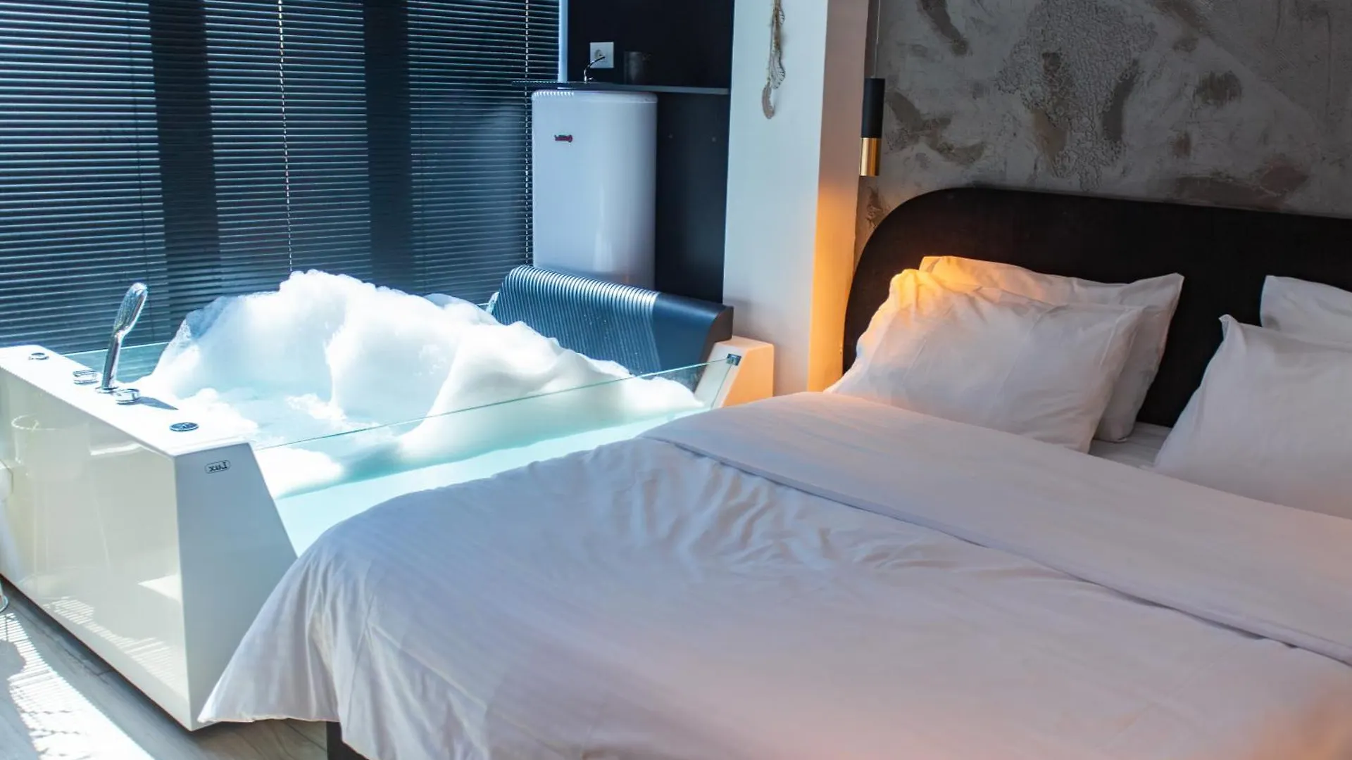 Otel The Bubbles - Jacuzzi Rooms Tiran Arnavutluk