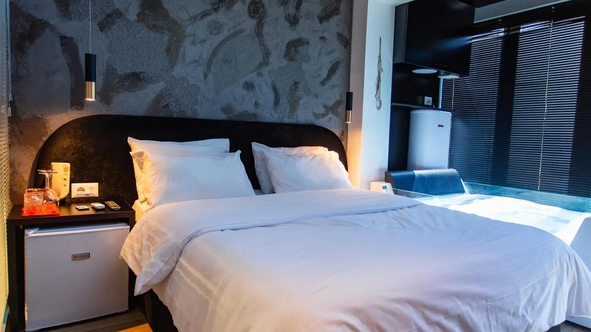 Otel The Bubbles - Jacuzzi Rooms Tiran Arnavutluk